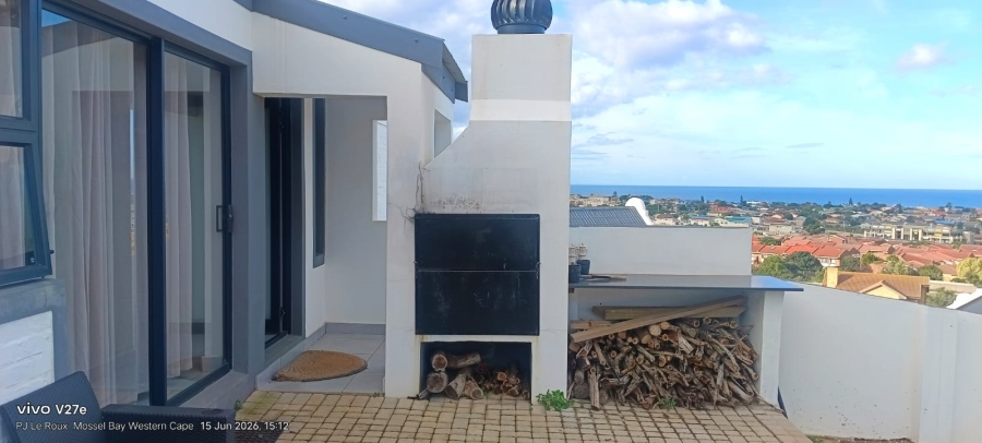 3 Bedroom Property for Sale in Menkenkop Western Cape